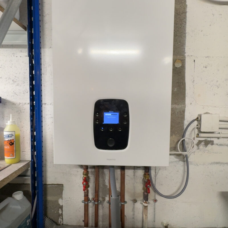 CjQKMFNuYXBjaGF0LzEzLjQ4LjAuNjAgKGlQaG9uZTE3LDM7IGlPUyAxOC41OyBnemlwKSAC