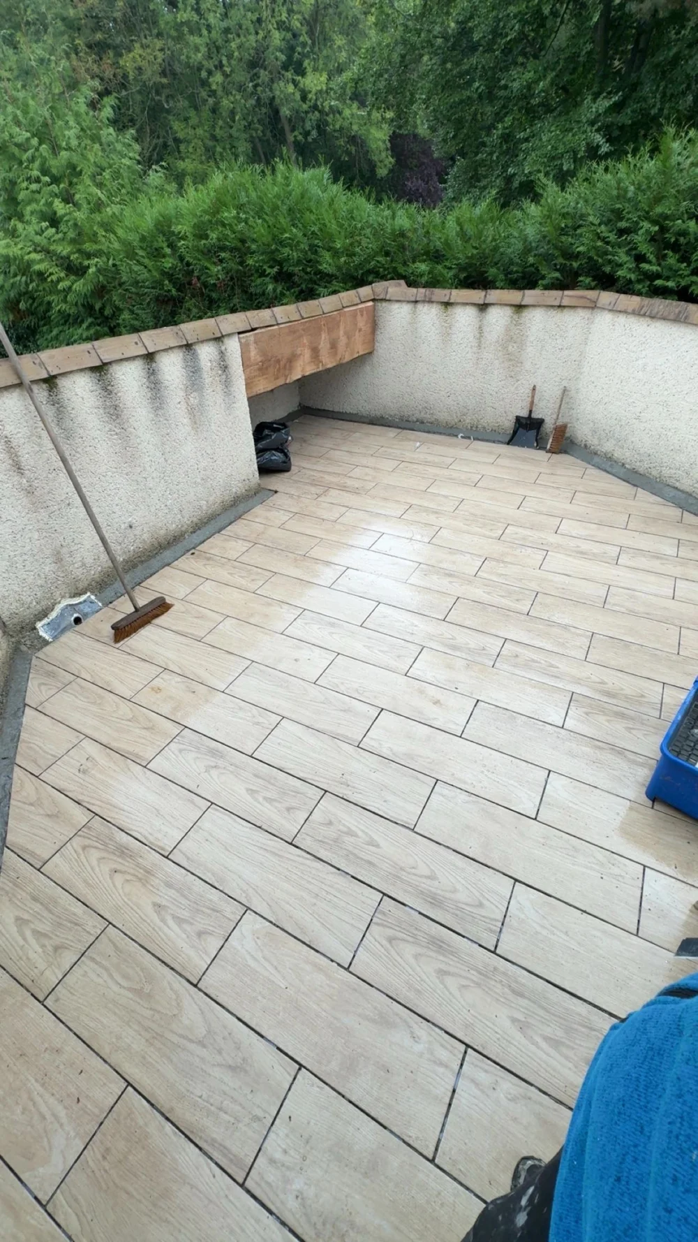 Pose d’une étanchéité liquide et carrelage a Marsinval 78540 - vue generale